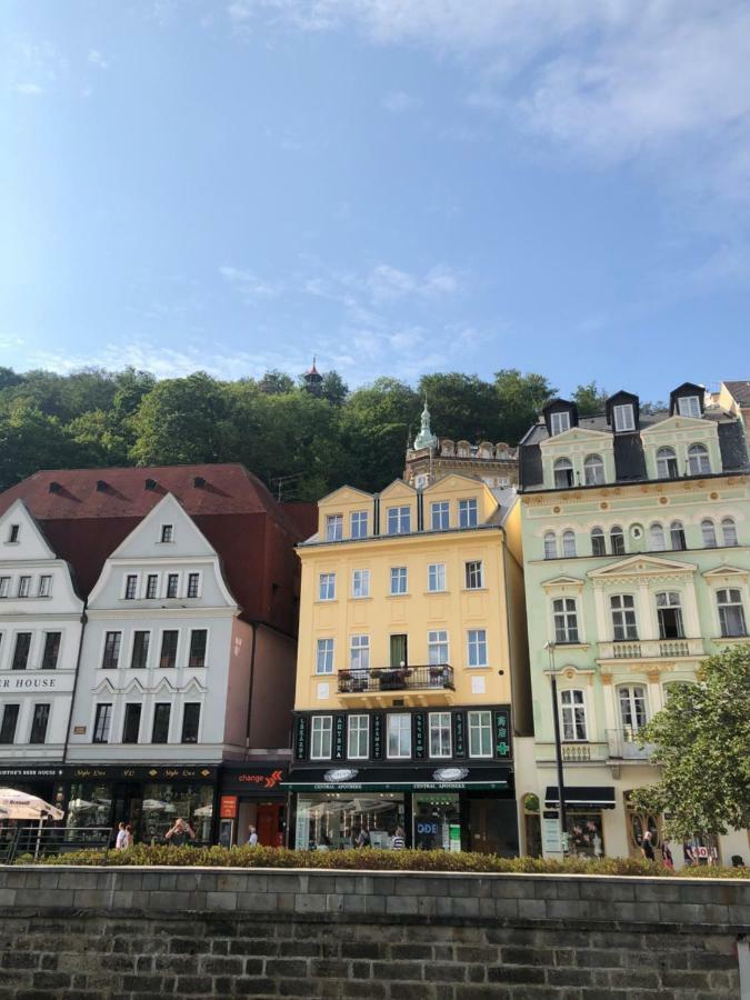 Apartman Orchidej U Vridla Karlsbad Exteriör bild